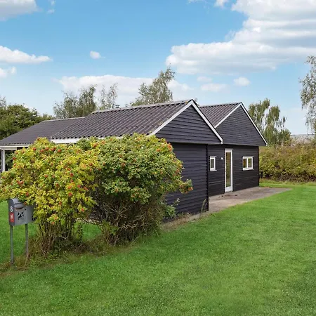 4 Bedroom Awesome In Humble