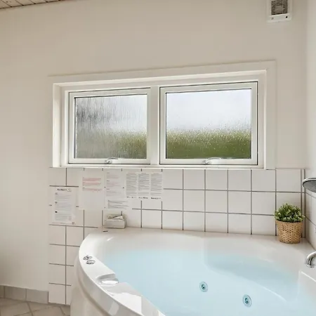 Holiday home 4 Bedroom Awesome In *