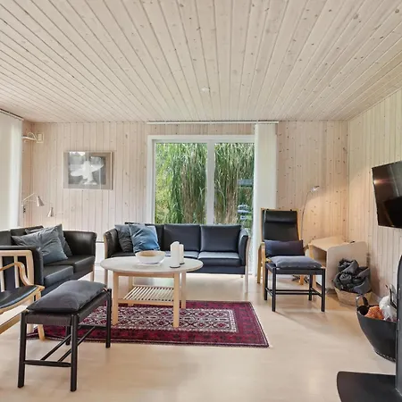 4 Bedroom Awesome In * Humble